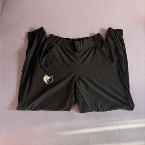Grizzlies woman’s joggers size four